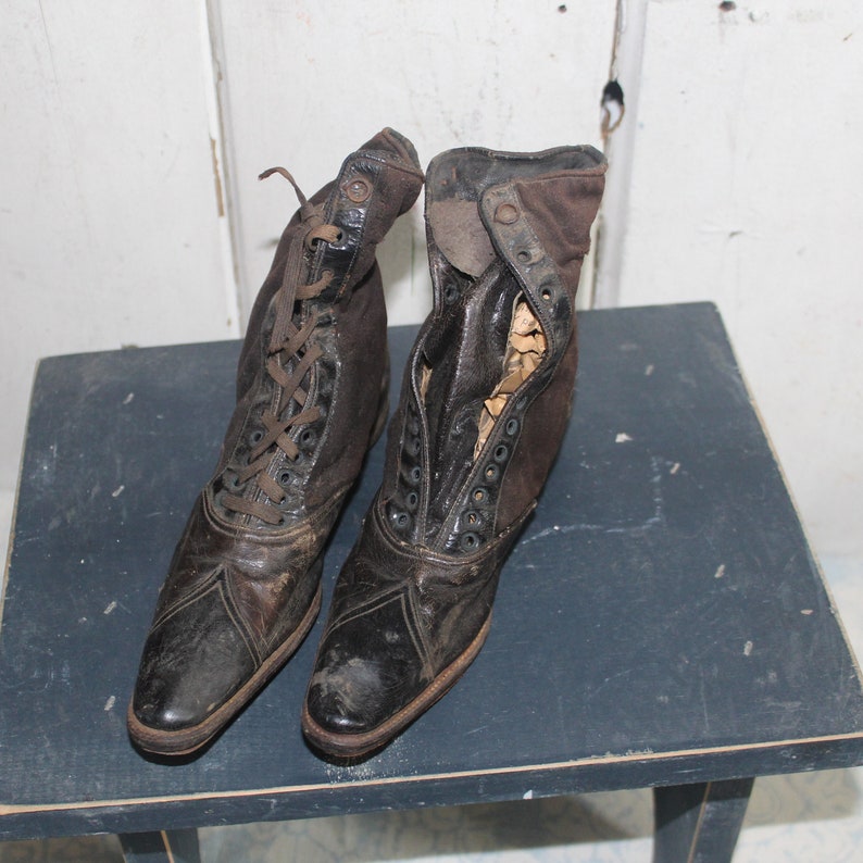 Children's Victorian Lace up Shoes Boots