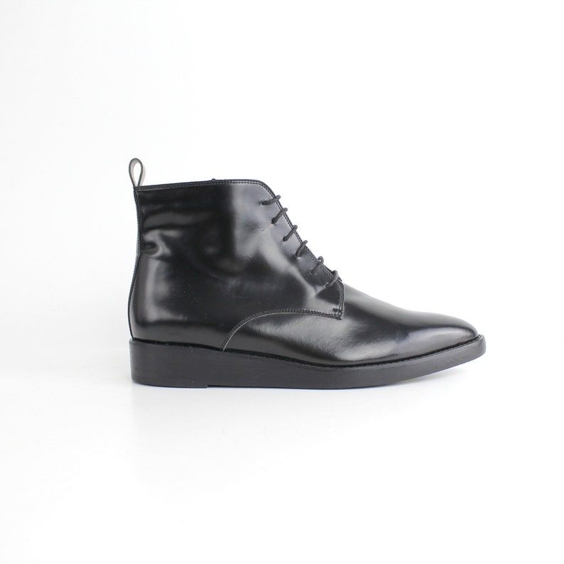 Size 8.5 Vintage Italian Black Leather Ankle Boots Smooth