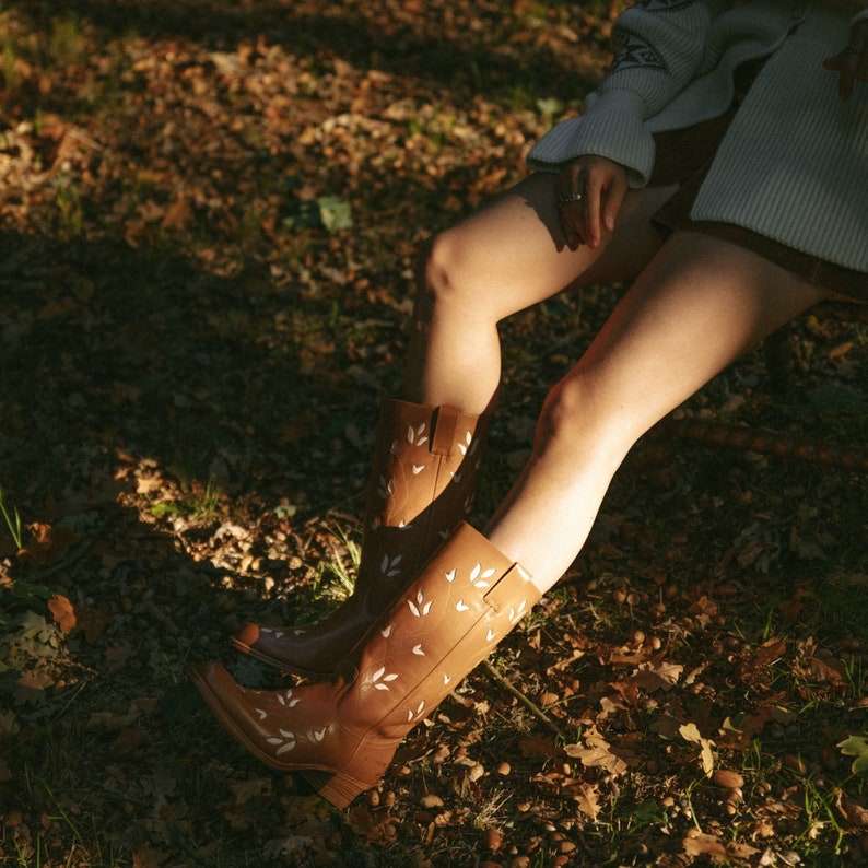 Flower Boots Leaf Brown