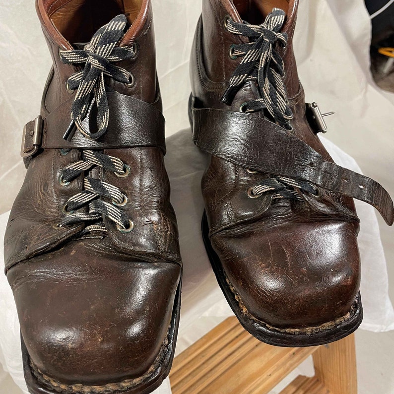 Size 44/45 1940s/50s Norwegian Men's Ski Boots