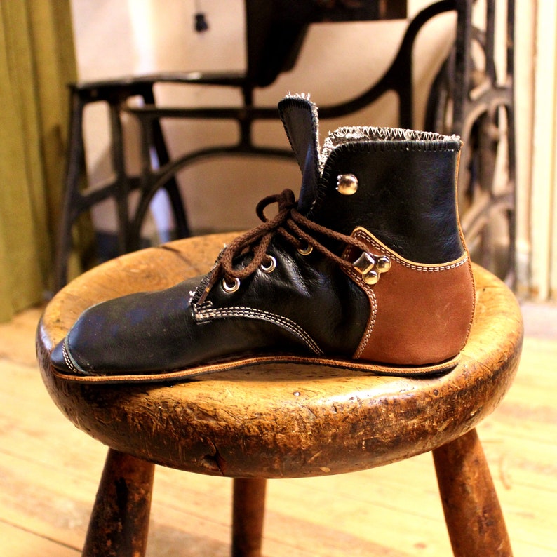 Model 10 Leather Barefoot Shoes From the Shoemaker Mid Cut