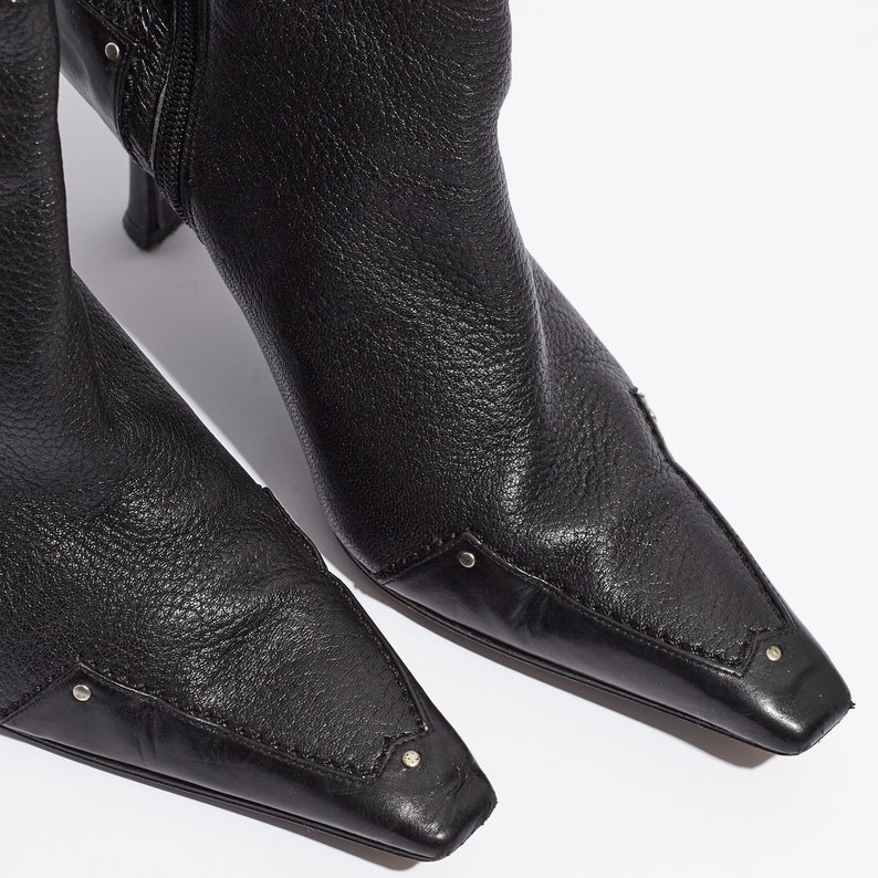 Black Leather Pointed Toe Ankle Boots Size 38 FTV1862