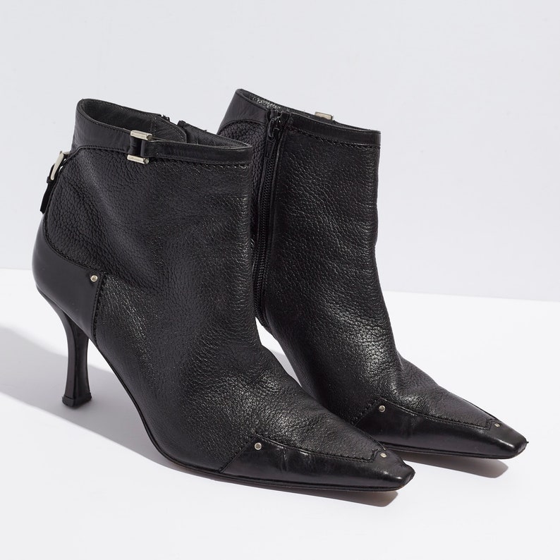 Black Leather Pointed Toe Ankle Boots Size 38 FTV1862