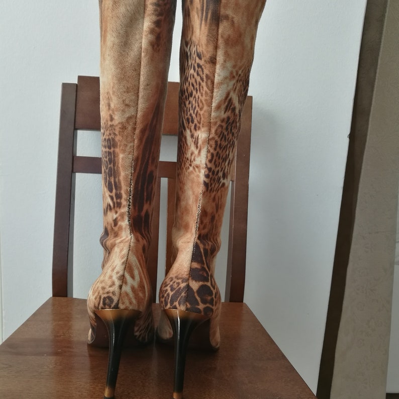 Fun Italian Stretch Animal Print Heel Boots. Size EU 39 1/2.