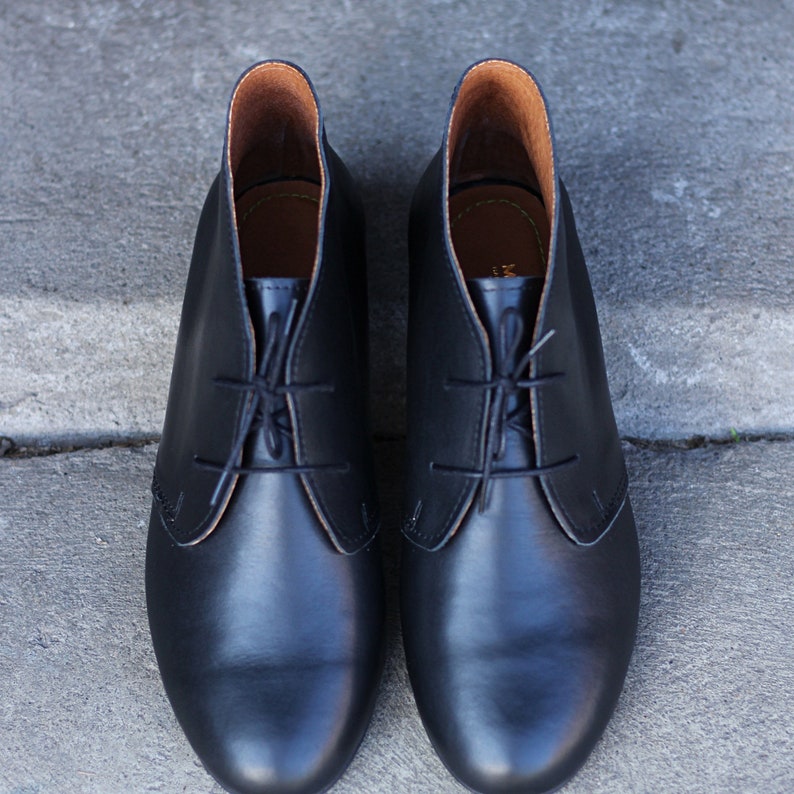 Retro Style Natural Full Grain Black Leather Classic Booties