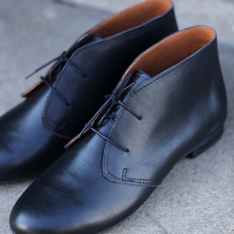 Retro Style Natural Full Grain Black Leather Classic Booties