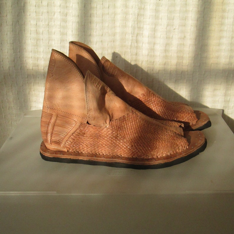 Prehispanic-like Mexican Huaraches