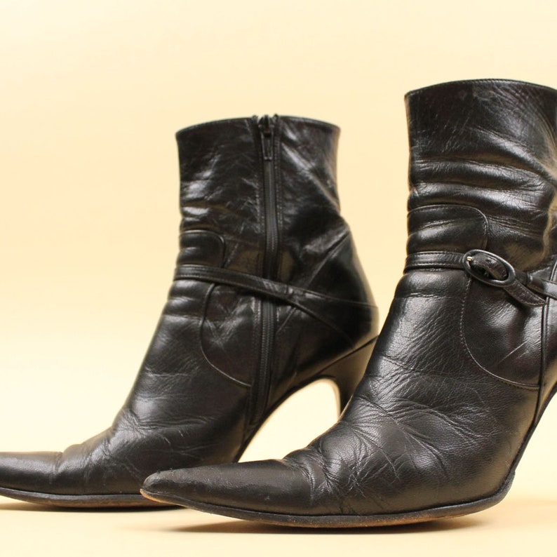 80s 90s Vtg Black Italian Leather Witch Pointy Ankle Boot by