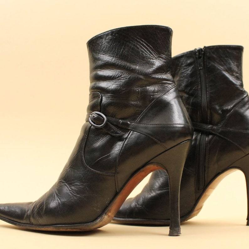 80s 90s Vtg Black Italian Leather Witch Pointy Ankle Boot by
