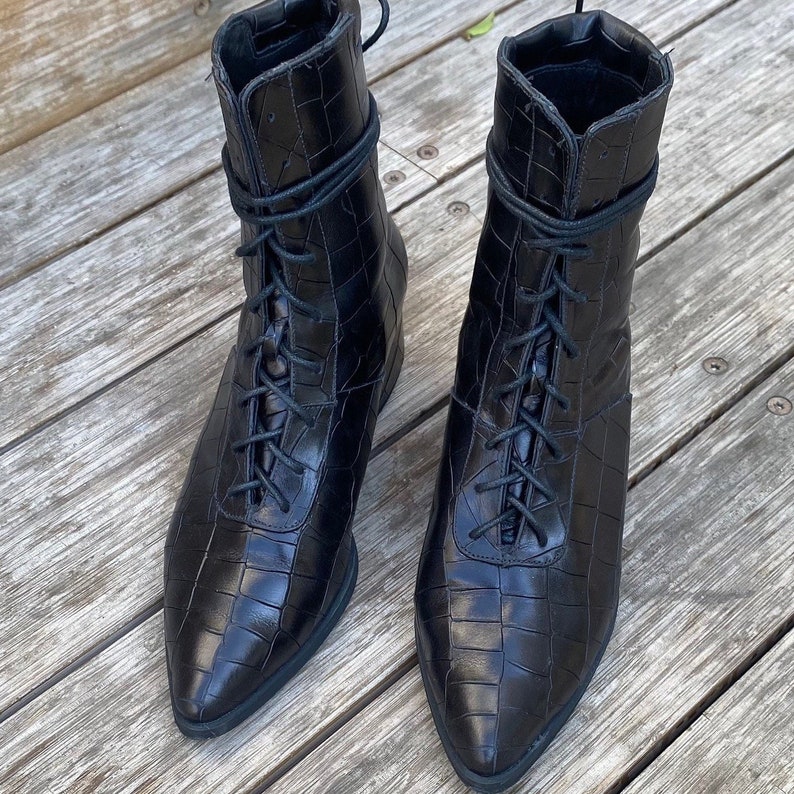 Womens Black Leather Lace up Ankle Boots Comfortable Stylish