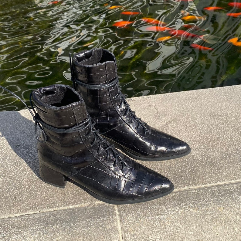 Womens Black Leather Lace up Ankle Boots Comfortable Stylish