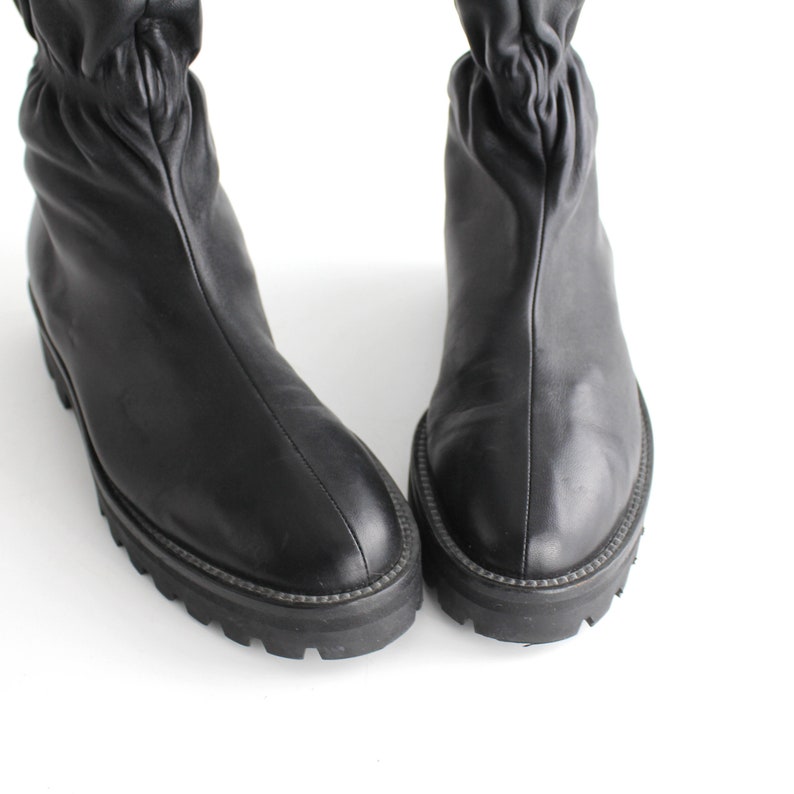 Size 8 Vintage Walter Steiger Black Leather Pull up Boots