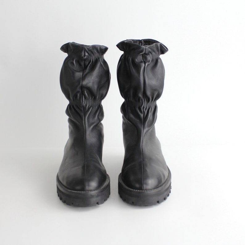 Size 8 Vintage Walter Steiger Black Leather Pull up Boots
