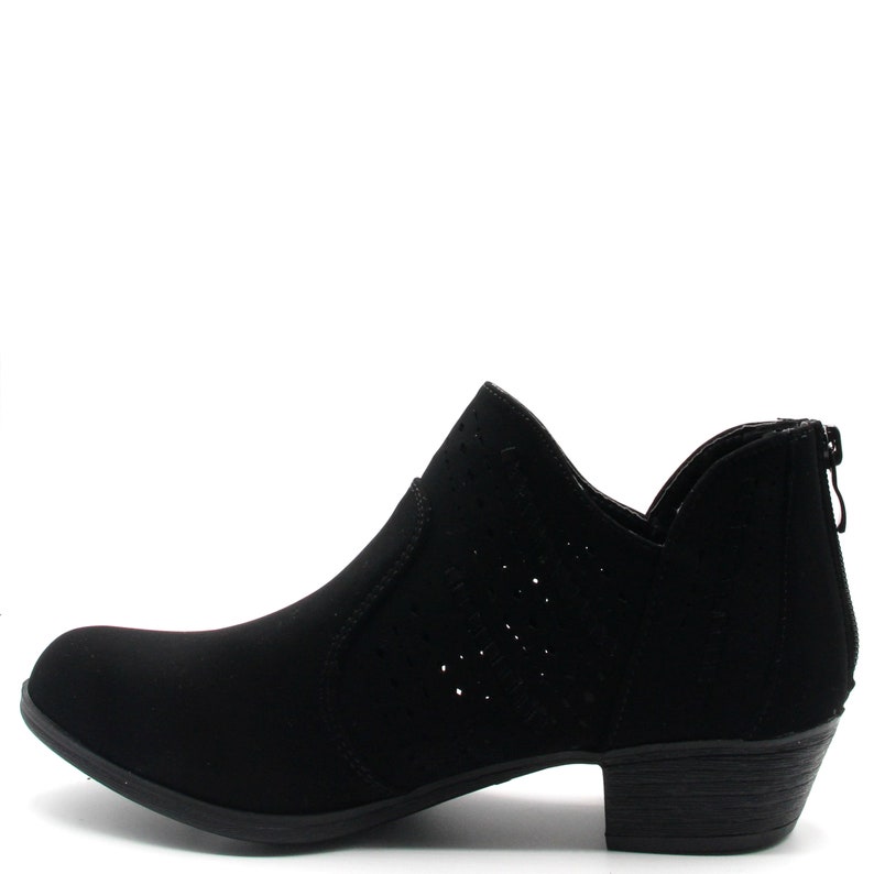 Women Western Cowboy Stylish Hollow Ankle Booties V Sharp
