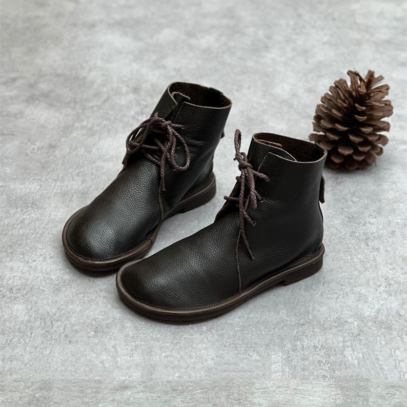 Handmade Women Leather Tie Shoes Soft-soled Leather Boots