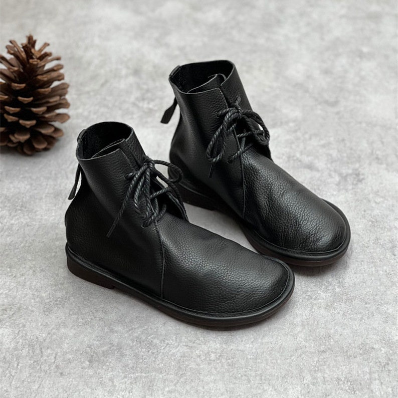 Handmade Women Leather Tie Shoes Soft-soled Leather Boots