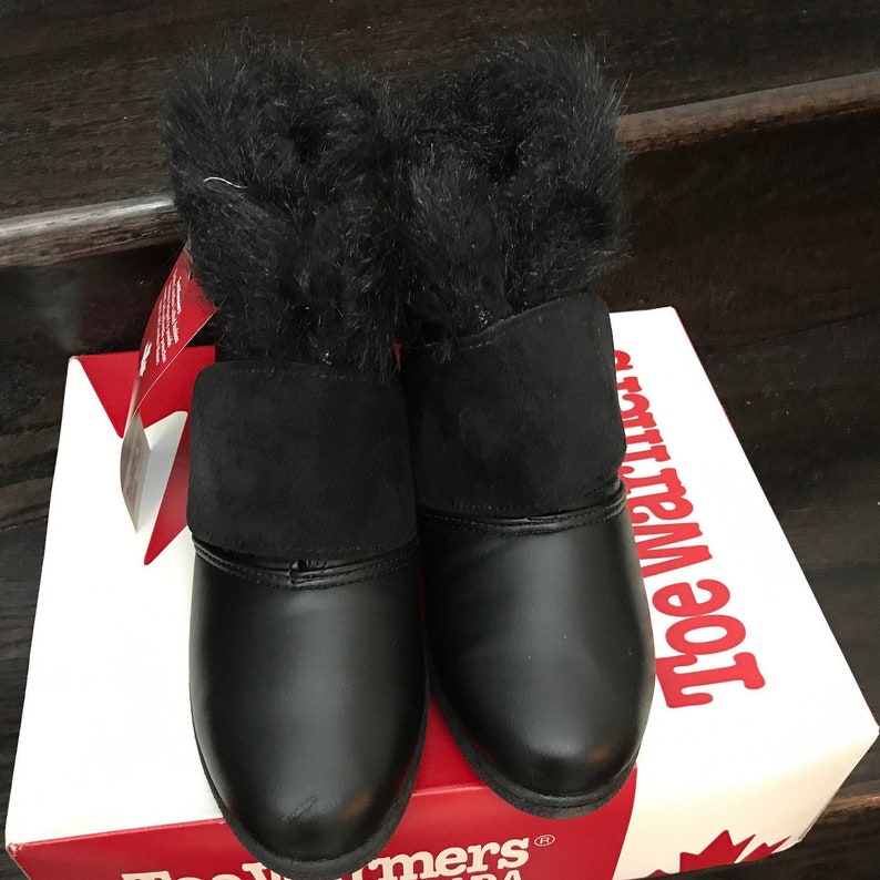 Womens Brand New Toe Warmer Size 8 Black Boots