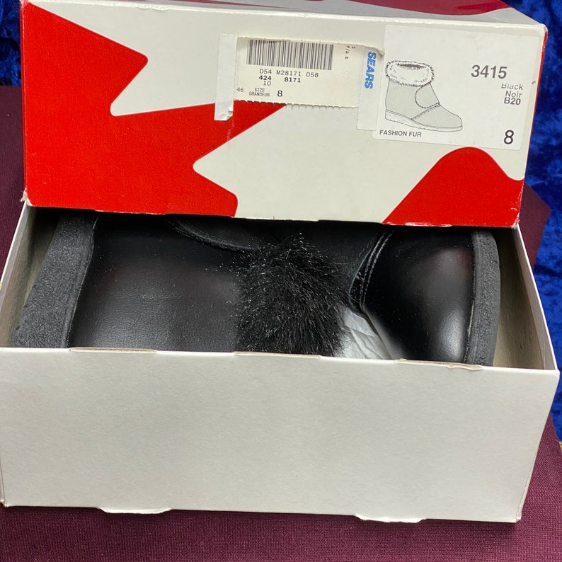 Womens Brand New Toe Warmer Size 8 Black Boots
