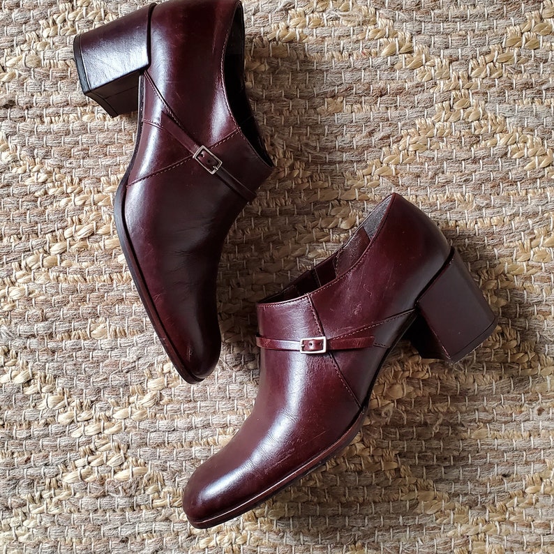90s Walnut Brown Ankle Boots / 1990s Block Heel Booties /