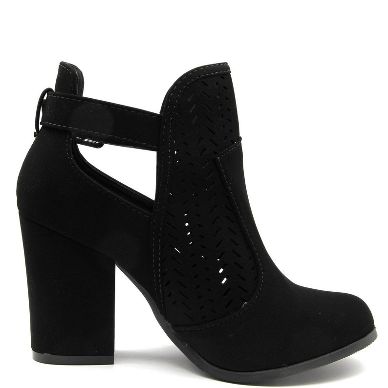 Women Fashion Open Sides Ankle Booties Hollow Laser Cut