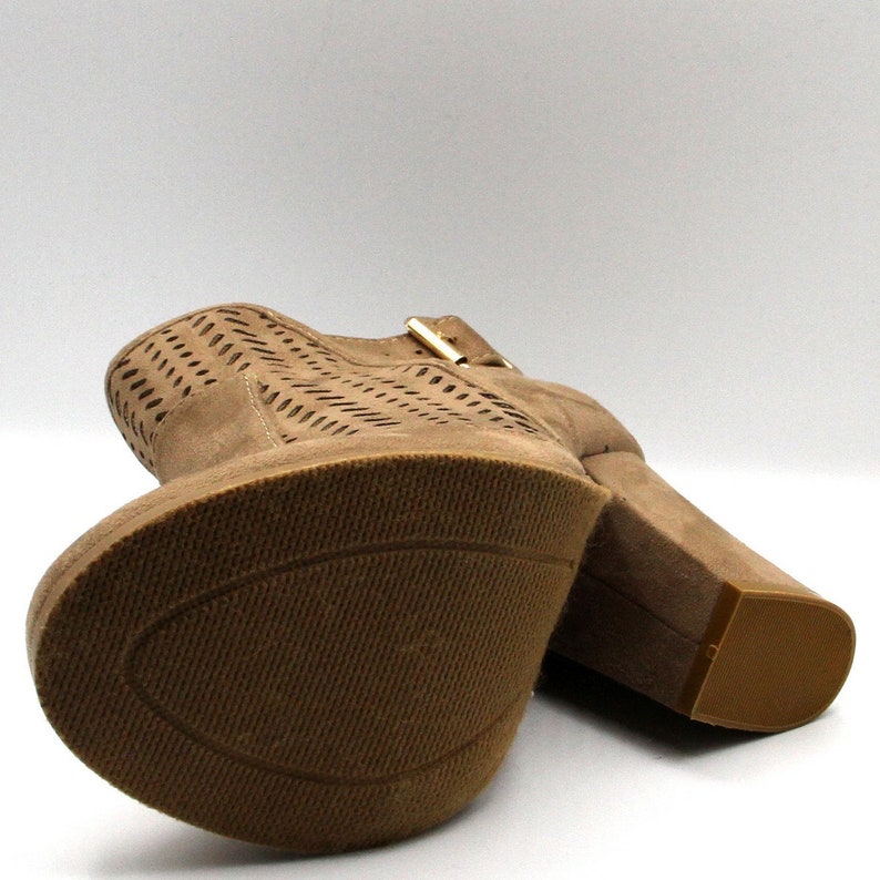 Women Fashion Open Sides Ankle Booties Hollow Laser Cut