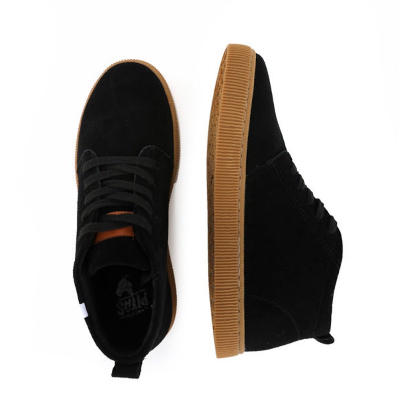 Hiro Black Suede Chukka Boots for Men