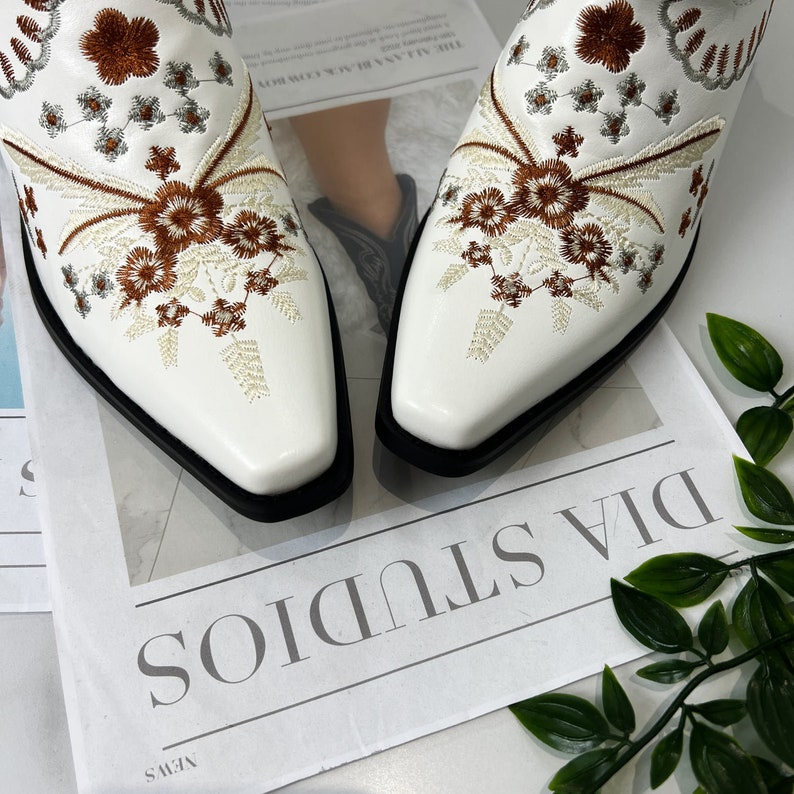 Cowboy Western Cream Ankle Boots
