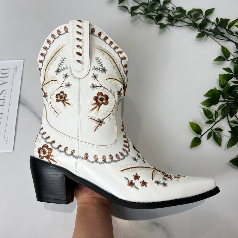 Cowboy Western Cream Ankle Boots