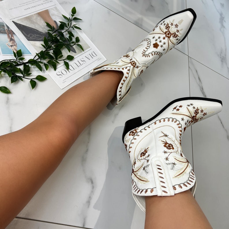 Cowboy Western Cream Ankle Boots