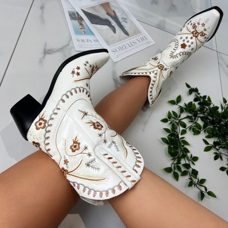 Cowboy Western Cream Ankle Boots