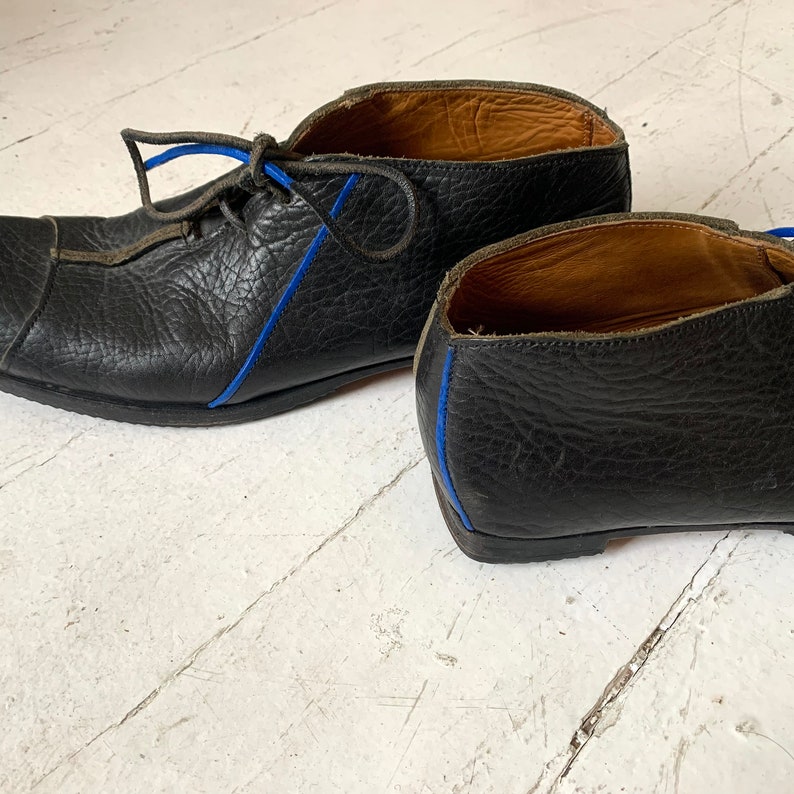 90s Cydwoq Leather Shoes Hand Painted Minimalist Unique Shape