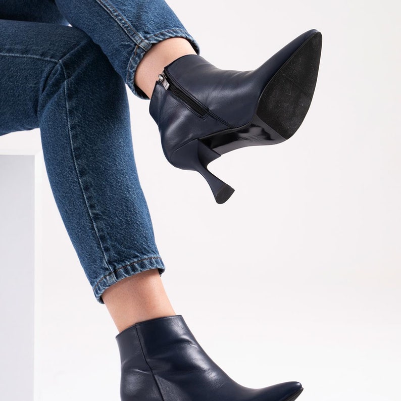 Callizio Genuine Leather Women's Goblet High Heels Bootie