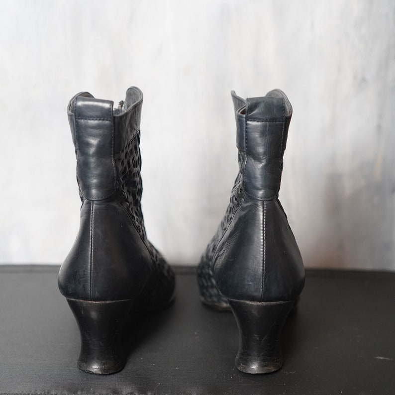 Vintage Black Leather Openwork Everybody Boots / Italian Boots
