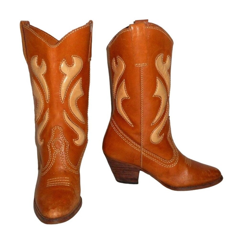 Vintage Cowgirl Boots Western Fashion Ladies 7 M Tan Cowboy
