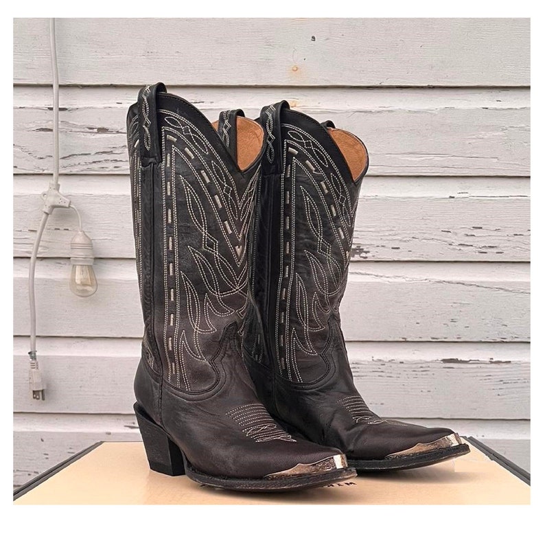 Idyllwind Womens Retro Rock Pointed Toe Western Boots