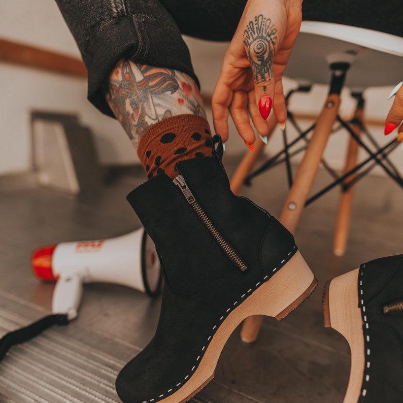 Swedish Wooden Boots for Women / Sandgrens Clogs / New York