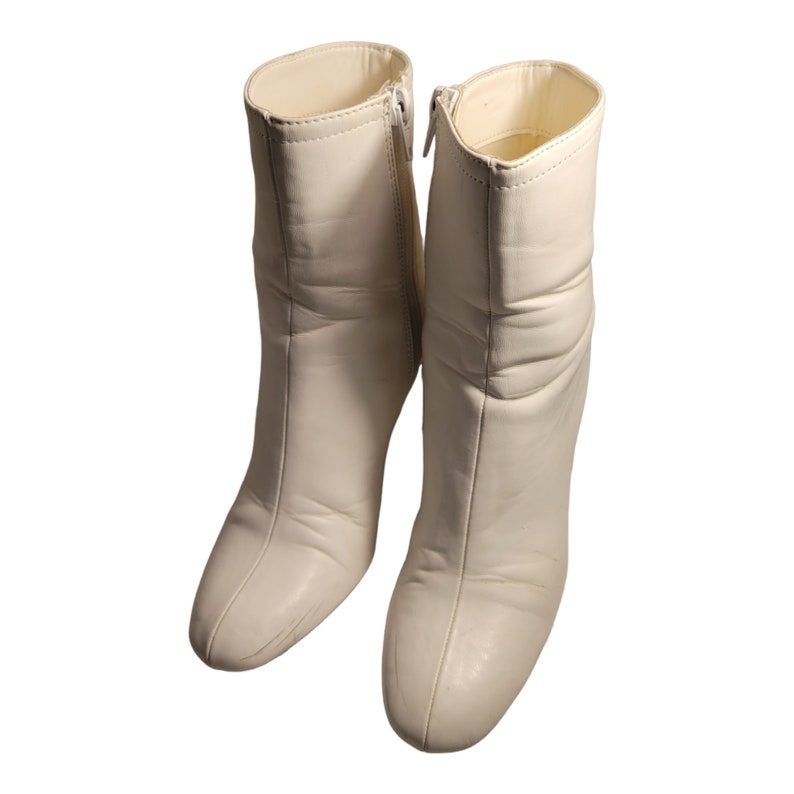Vintage White Ankle Booties Short Zip Boots/size 7 Forever 21