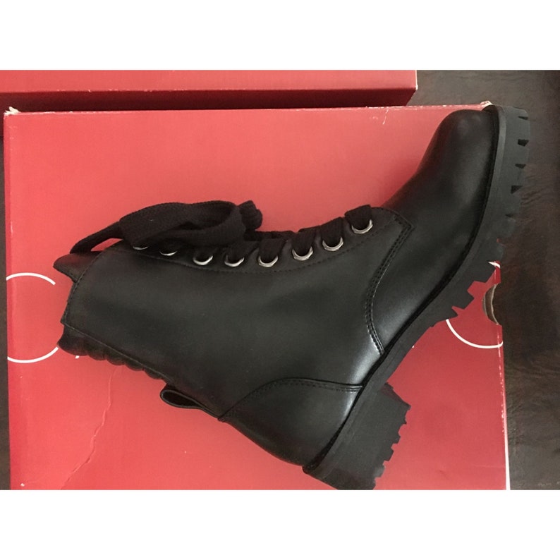 NIB Capezio Flat Black Combat Boots Size 4 or 6 Available 610W