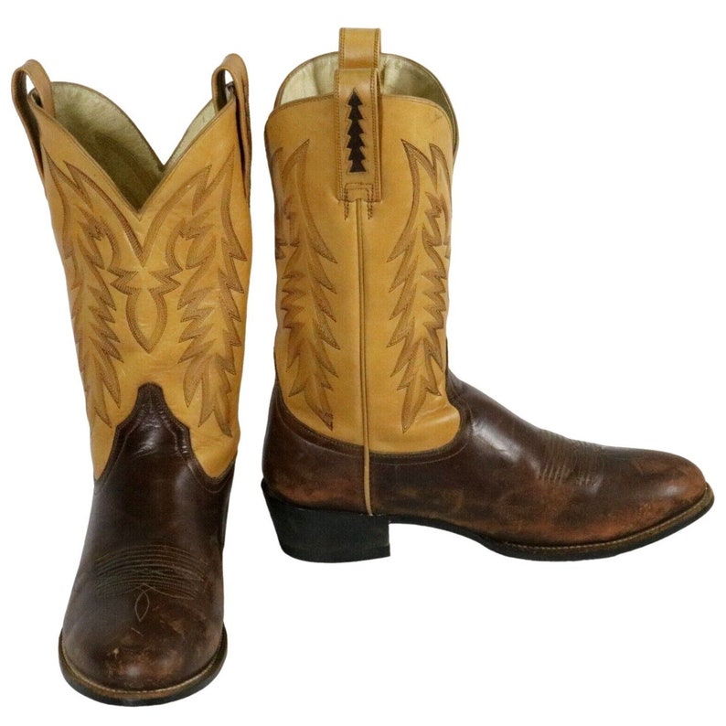 Ariat Cowboy Boots Mens 9.5 Country Western Wear Shoes Two