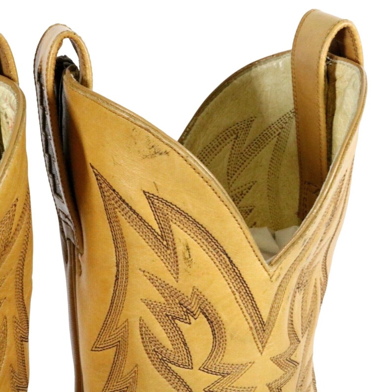 Ariat Cowboy Boots Mens 9.5 Country Western Wear Shoes Two