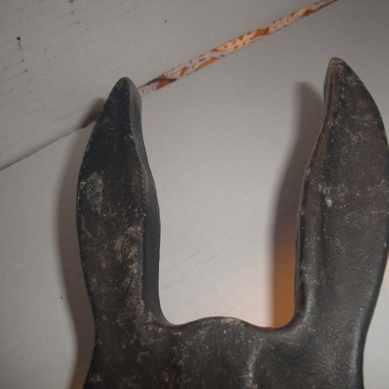 Vintage Cast Iron Donkey Head Boot Jack