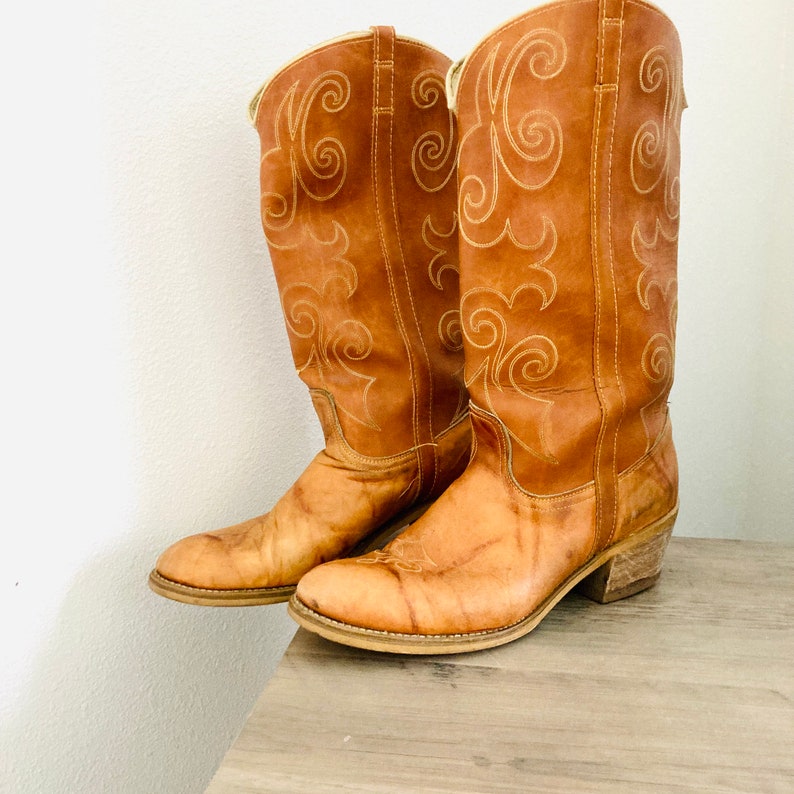 Dingo Leather Cowgirl Boots / Vintage Country Western Boots